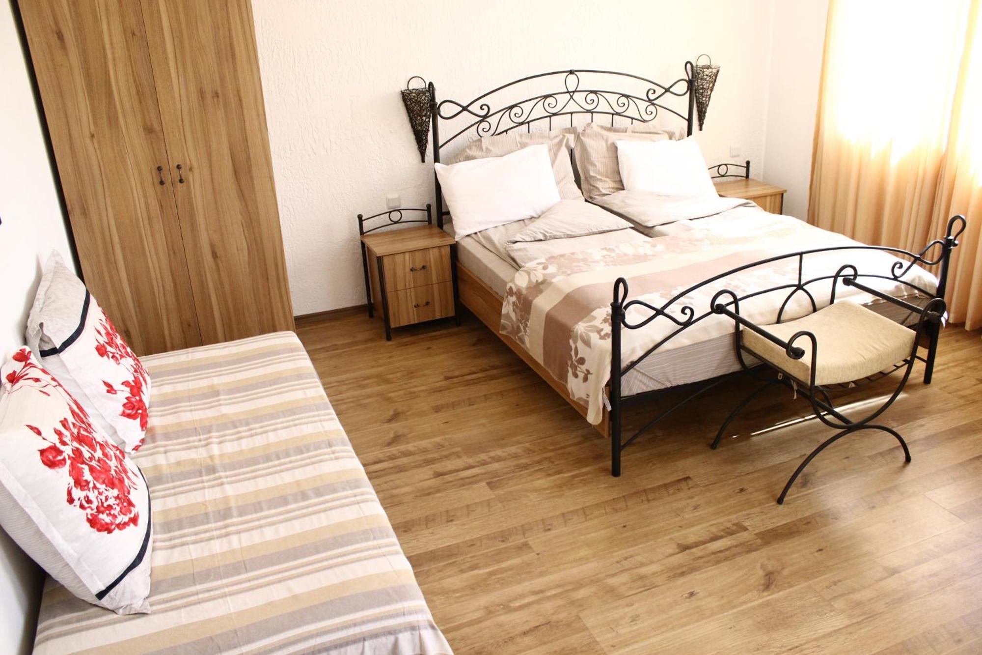 Family Hotel Bellehouse Chernomorets Bilik gambar